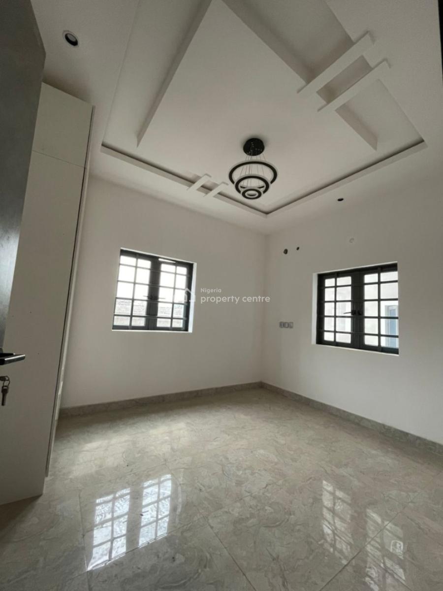 2 Bedroom Flat, Behind Foodco Ringroad, Ibadan, Oyo, Block of Flats for Sale