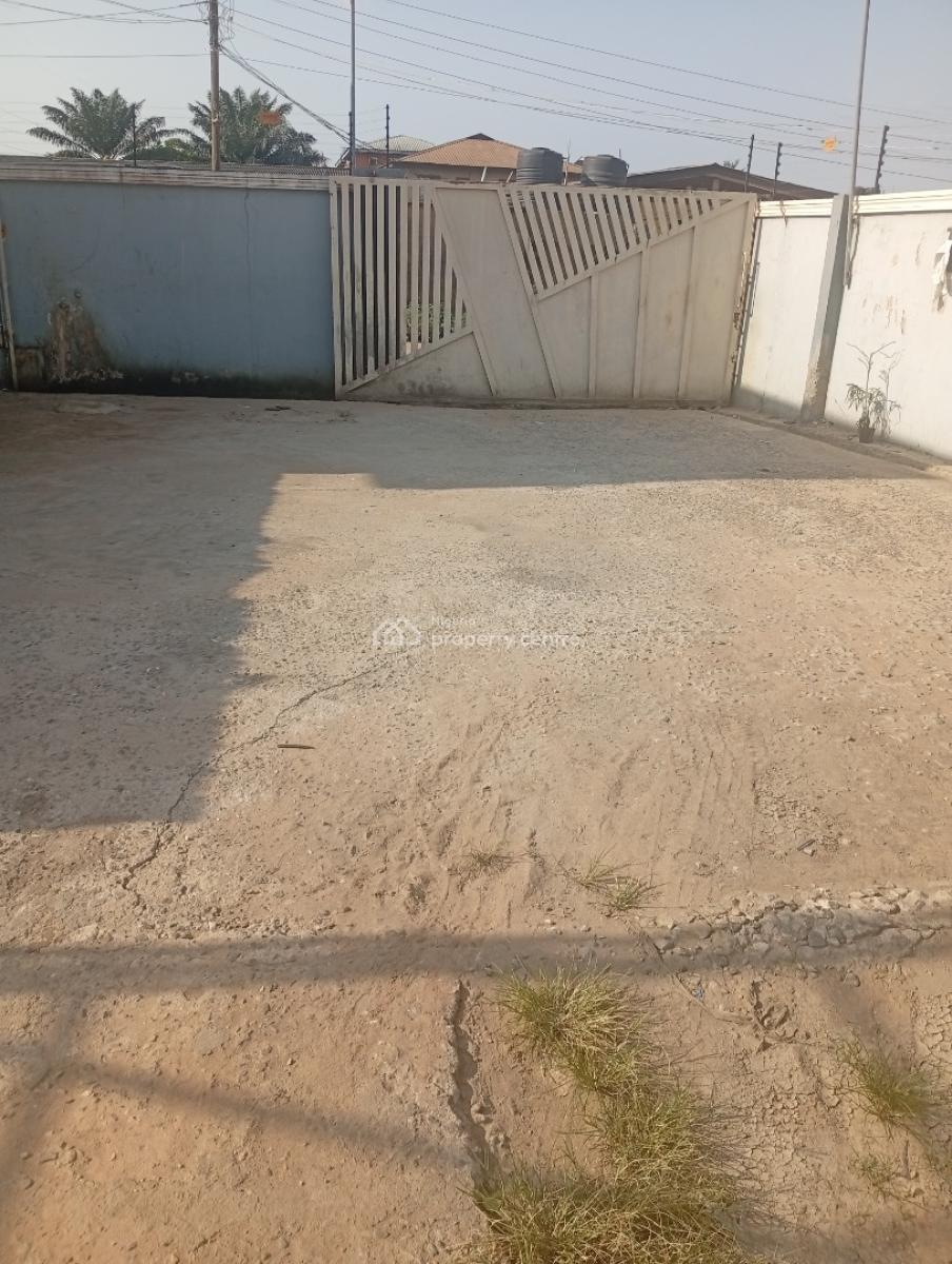 Functional Club and Bar Along a Busy Road, Along Ipaja Ayobo Road, Ipaja, Lagos, Restaurant / Bar for Sale