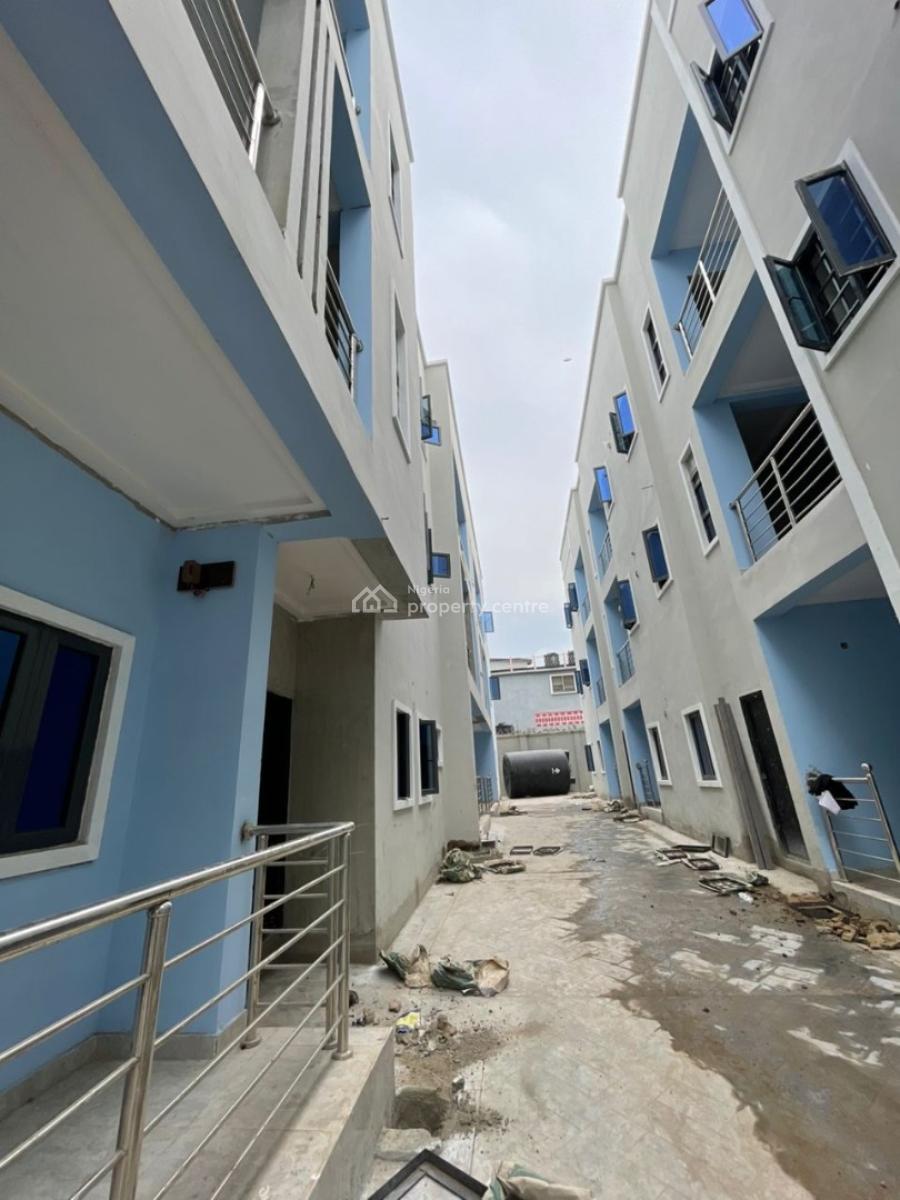 1 Bedroom Flat, Behind Foodco, Ringroad, Ibadan, Oyo, Block of Flats for Sale