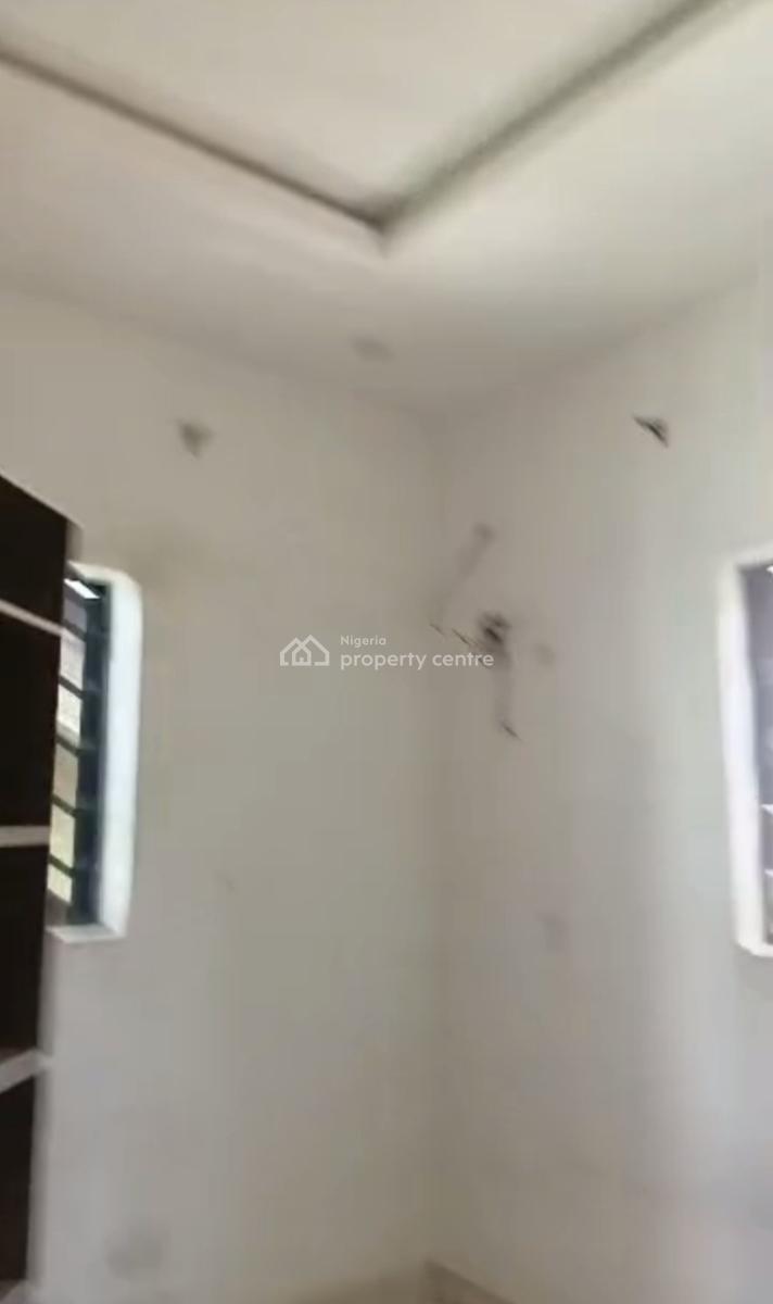 Spacious Standard 2 Bedroom Apartment, Shangisha, Gra Phase 2, Magodo, Lagos, Flat / Apartment for Rent