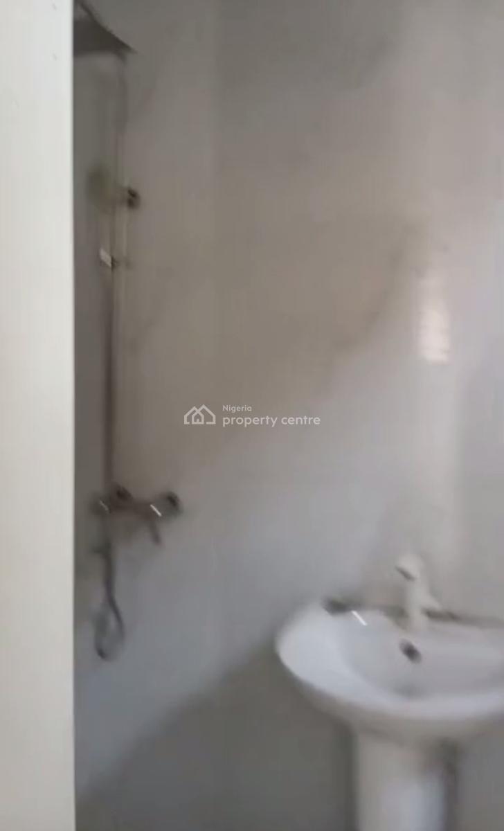 Spacious Standard 2 Bedroom Apartment, Shangisha, Gra Phase 2, Magodo, Lagos, Flat / Apartment for Rent