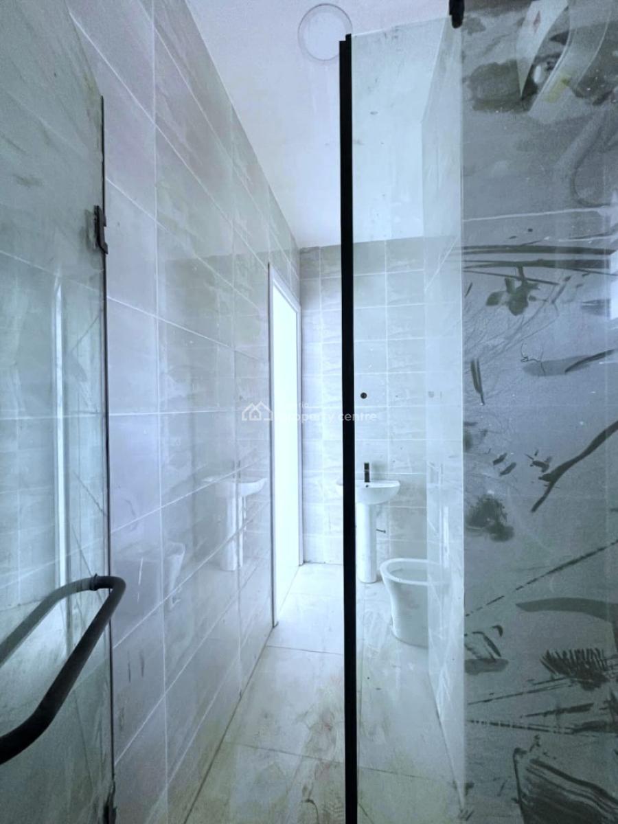 Spacious 3-bedroom Apartment with Bq, Lekki Phase 1, Lekki, Lagos, Flat / Apartment for Rent