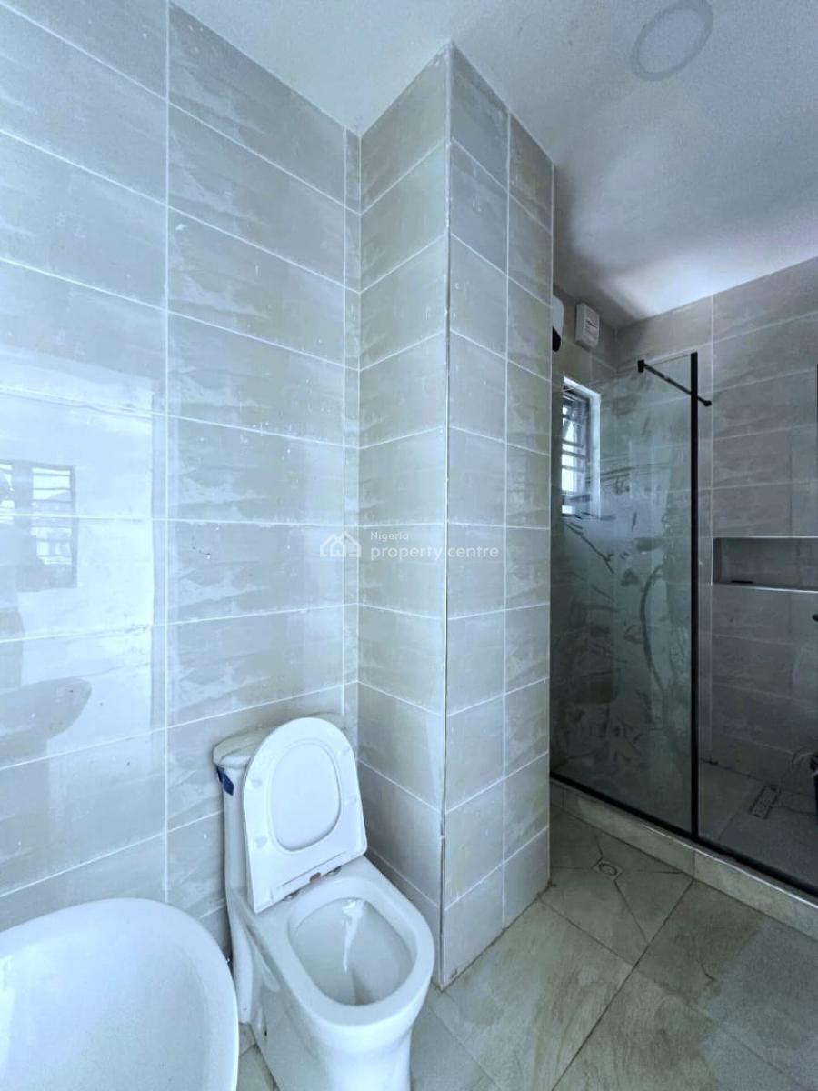 Spacious 3-bedroom Apartment with Bq, Lekki Phase 1, Lekki, Lagos, Flat / Apartment for Rent