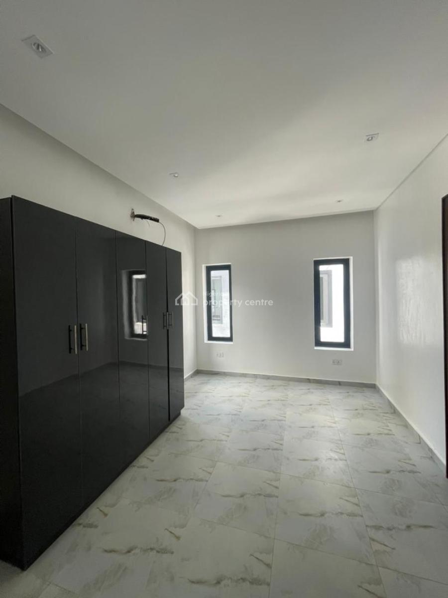 Spacious 3-bedroom Apartment with Bq, Lekki Phase 1, Lekki, Lagos, Flat / Apartment for Rent
