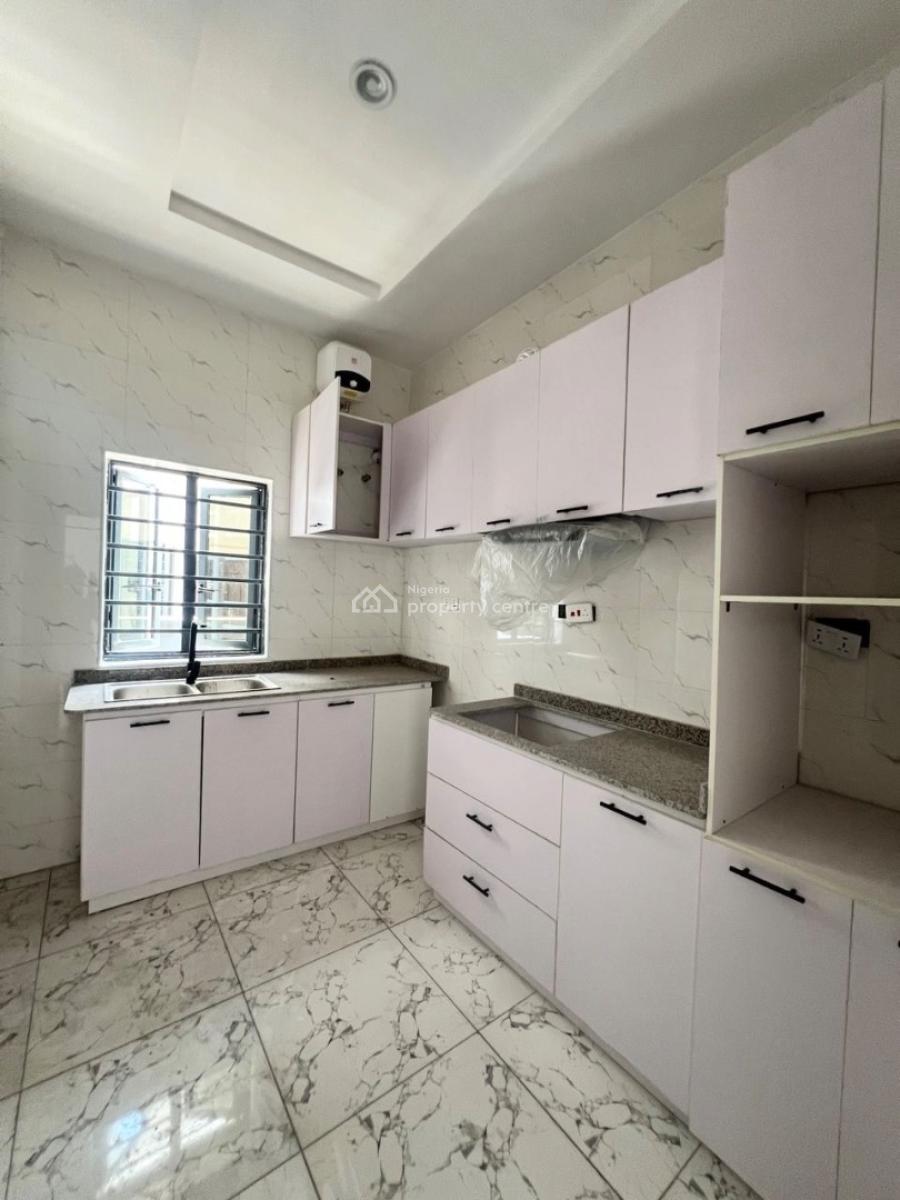 1 Bedroom Apartment, Mobile Road, Ilaje, Ajah, Lagos, Mini Flat (room and Parlour) for Sale