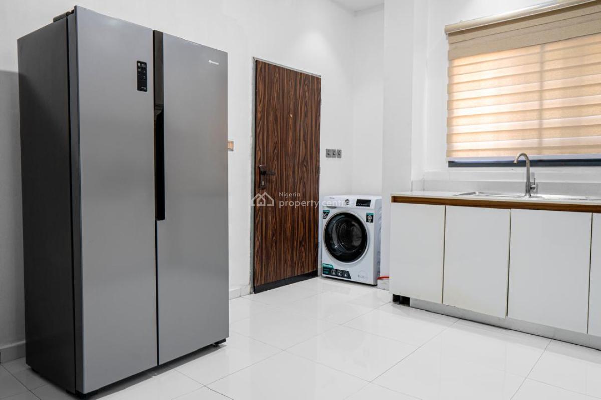 Luxury 3 Bedroom Apartment with Excellent Facility, Lekki Phase 1, Lekki, Lagos, Flat / Apartment for Rent