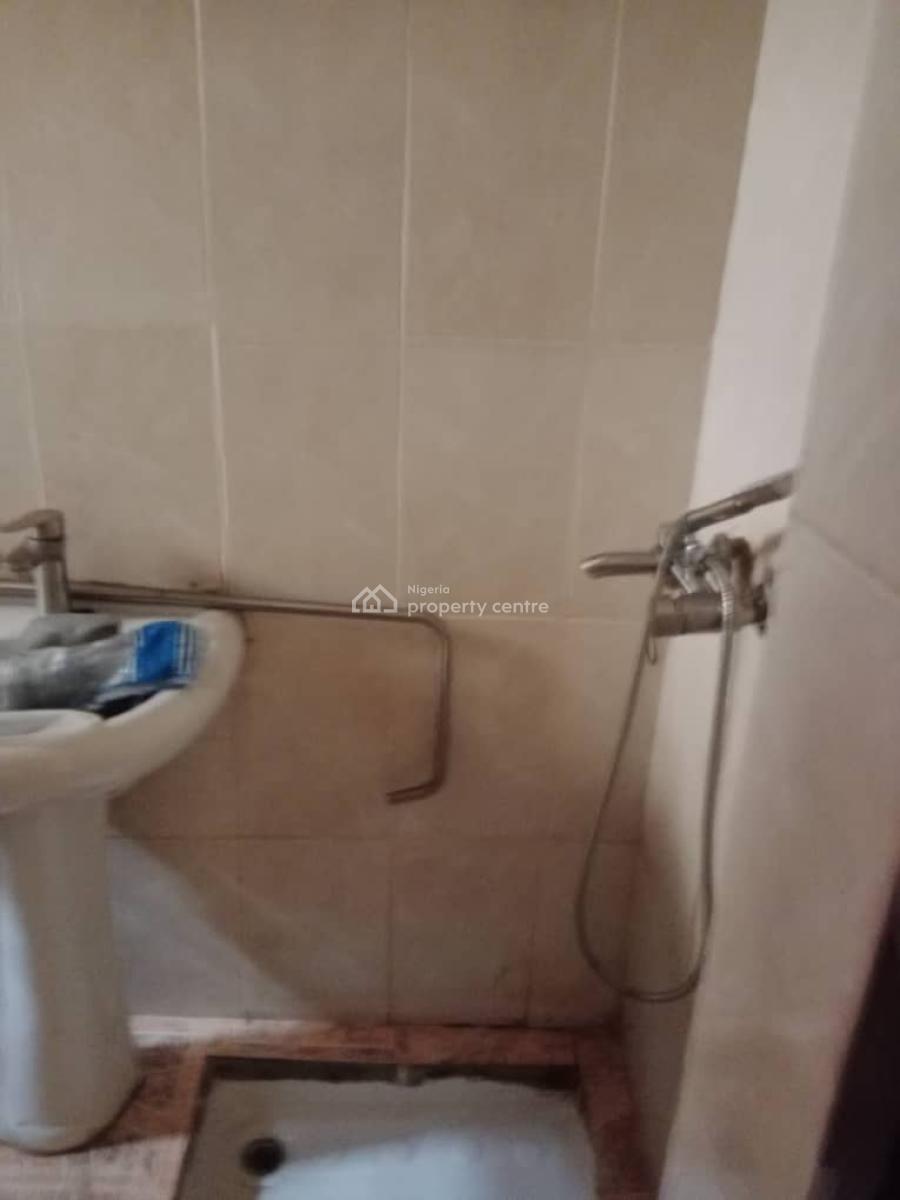 Well Maintained 6 Bedroom Duplex with a Detached Mini Flat, Orchid Road, Lekki, Lagos, Detached Duplex for Rent