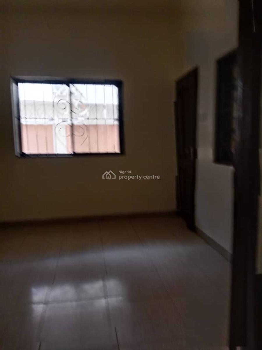 Well Maintained 6 Bedroom Duplex with a Detached Mini Flat, Orchid Road, Lekki, Lagos, Detached Duplex for Rent