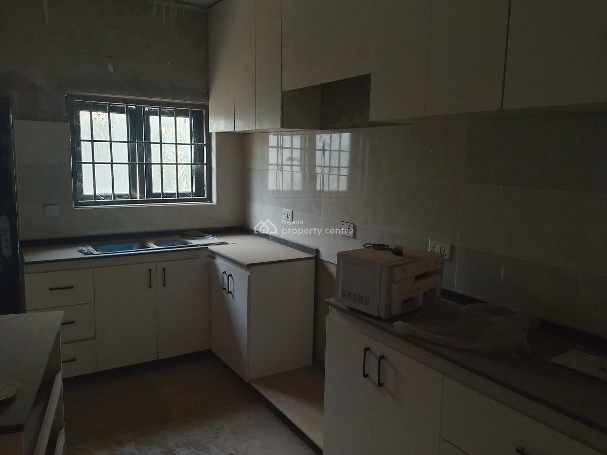 Newly Built Massive House, Off Linder Chalker Street, Guzape District, Abuja, Terraced Duplex for Rent