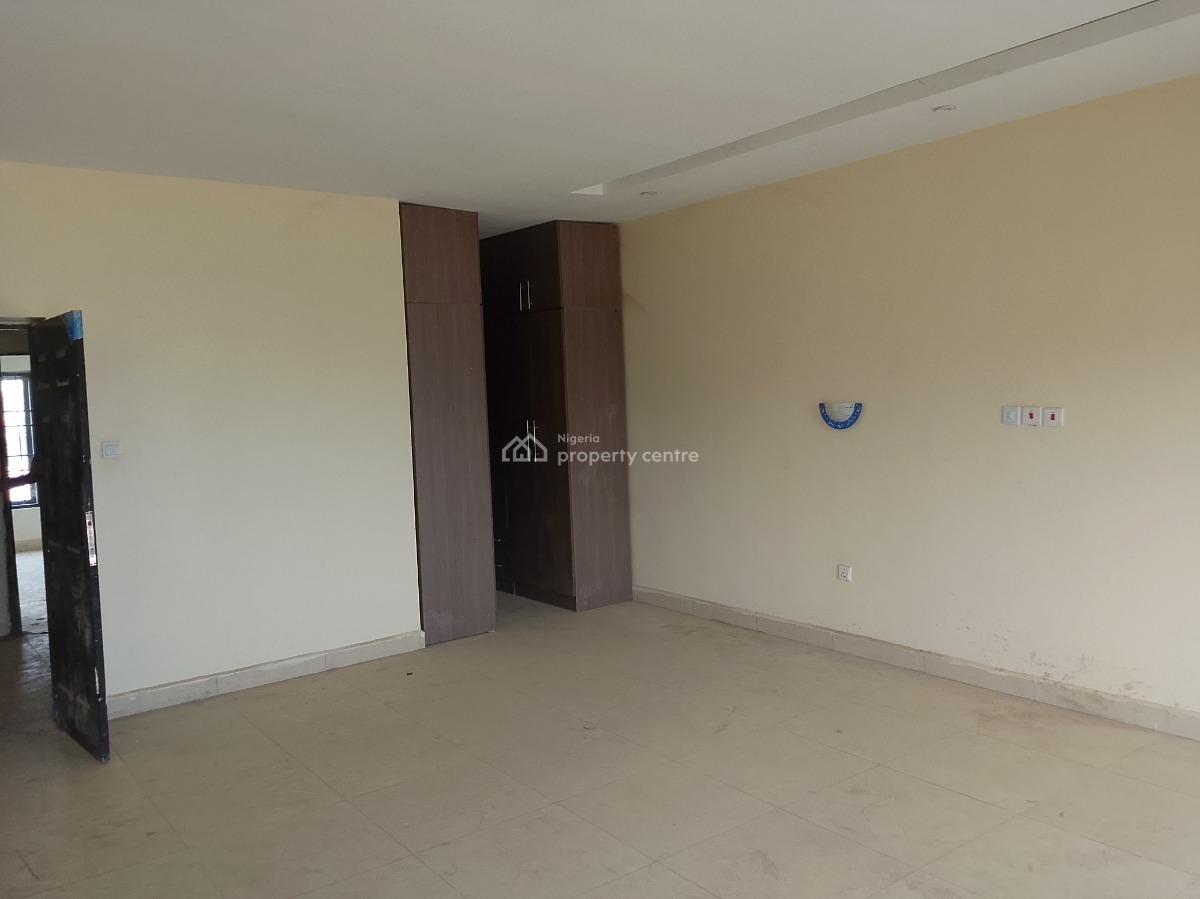 Newly Built Massive House, Off Linder Chalker Street, Guzape District, Abuja, Terraced Duplex for Rent