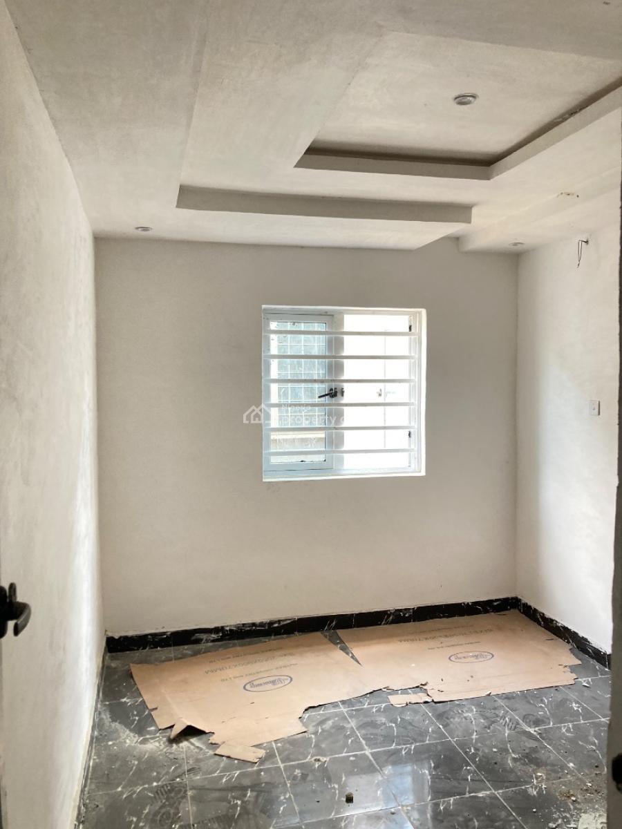 Brand New Mini Flat Upstairs with 2 Toilet Fenced with Gate, Off Alausa Bus Stop, Alausa, Ikeja, Lagos, Mini Flat (room and Parlour) for Rent