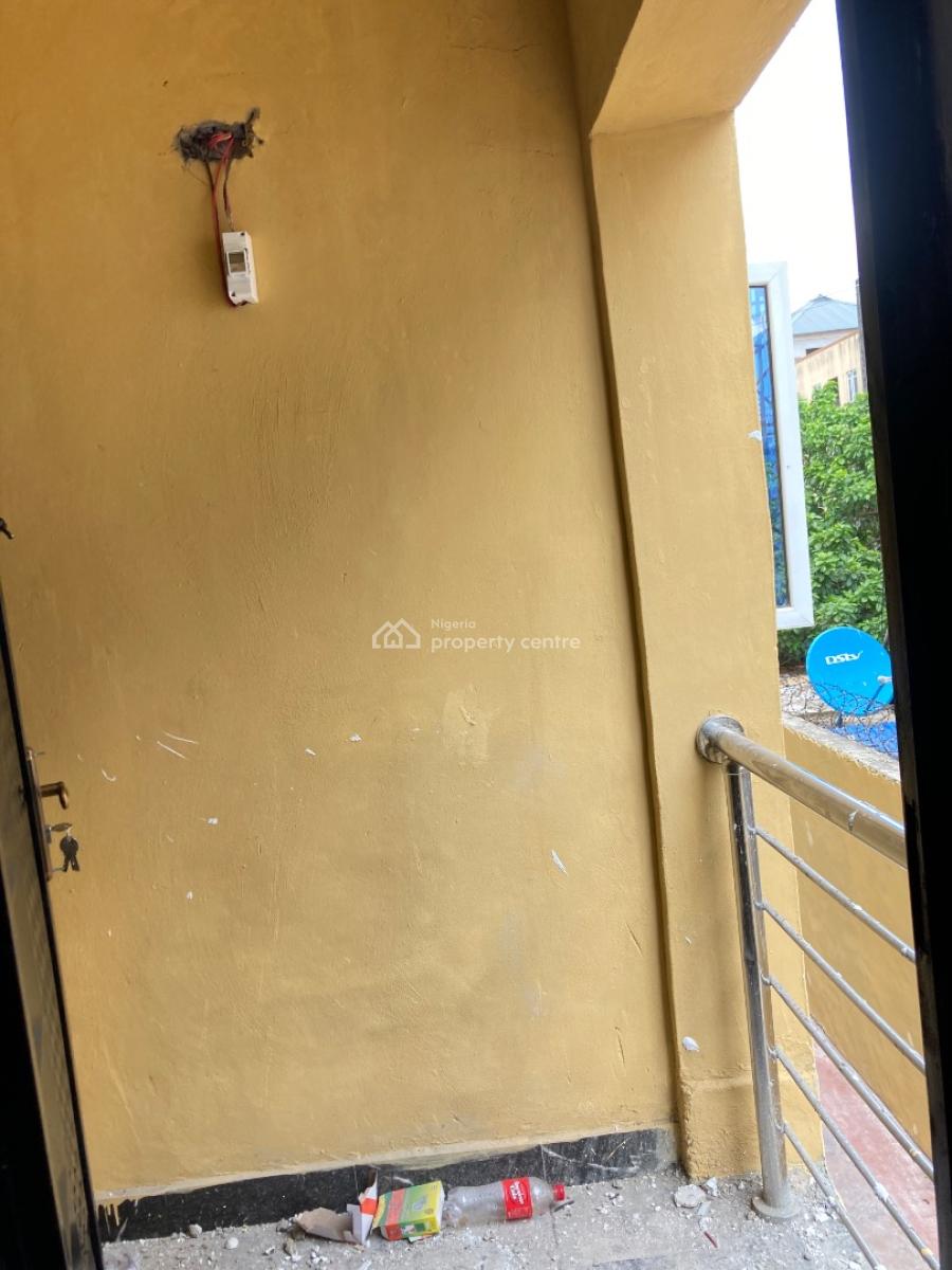 Brand New Mini Flat Upstairs with 2 Toilet Fenced with Gate, Off Alausa Bus Stop, Alausa, Ikeja, Lagos, Mini Flat (room and Parlour) for Rent