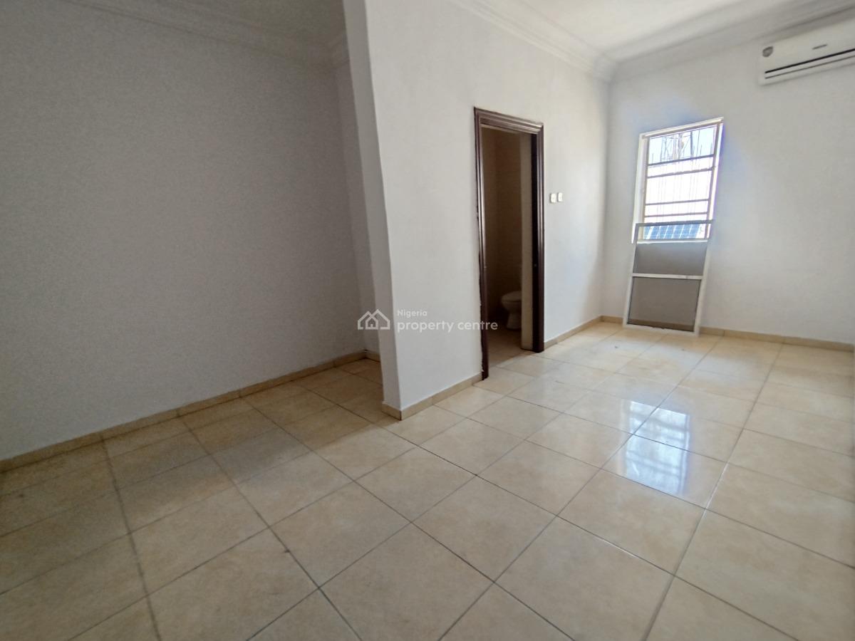 Well Renovated 5 Bedroom Semi Detached House with Bq, Off Admiralty Way, Lekki Phase 1, Lekki, Lagos, Semi-detached Duplex for Rent