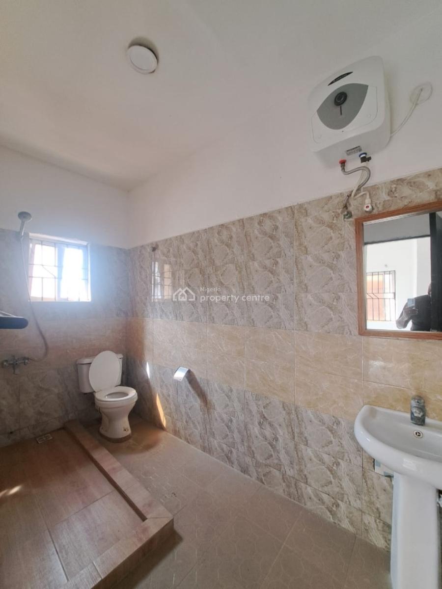 Luxury and Spacious 3 Bedroom Flat Upstairs, Salem Bus Stop, Ikate Elegushi, Lekki, Lagos, Flat / Apartment for Rent