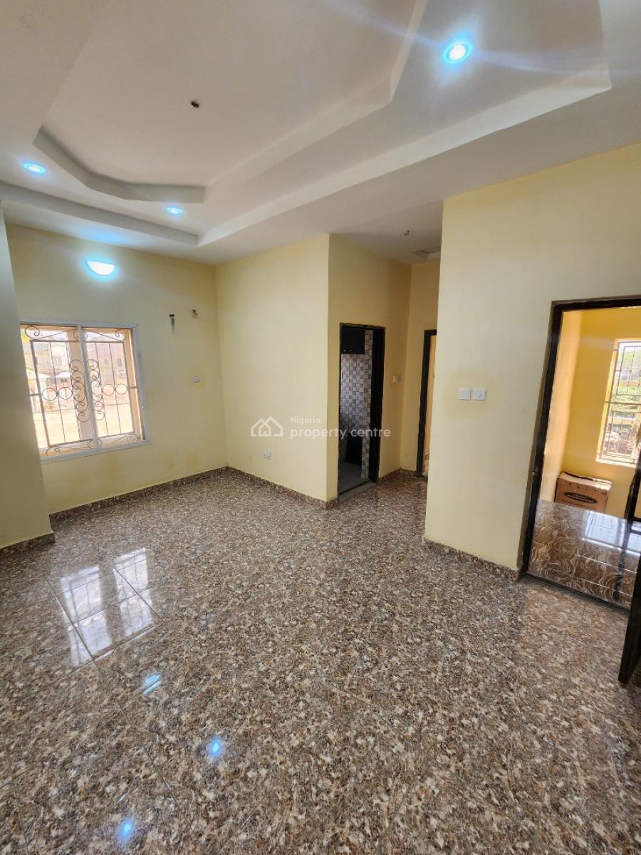 Luxury One Bedroom Block of Flat, News Engineering Dawaki., Dawaki, Gwarinpa, Abuja, Flat / Apartment for Rent