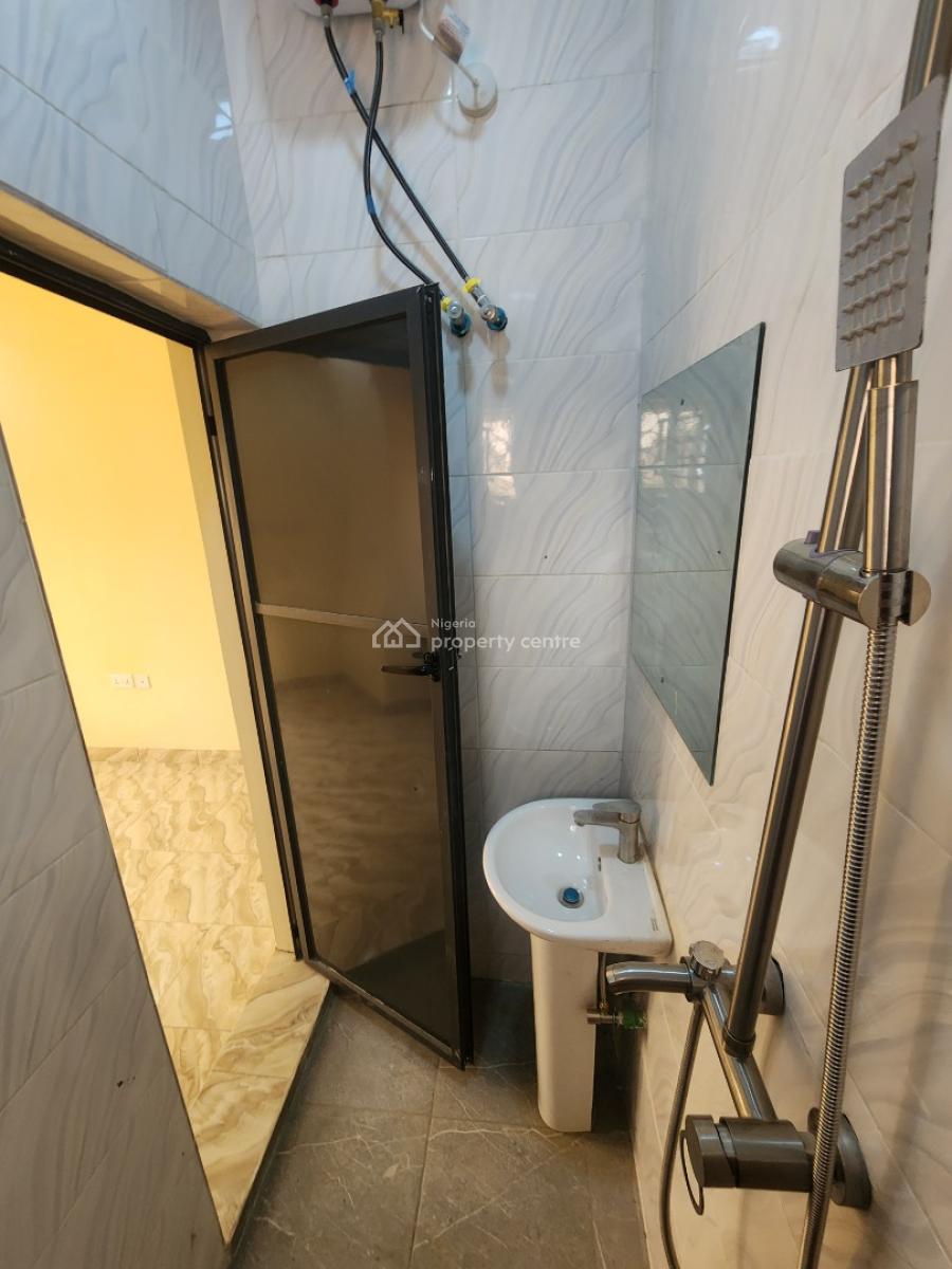 Luxury One Bedroom Block of Flat, News Engineering Dawaki., Dawaki, Gwarinpa, Abuja, Flat / Apartment for Rent