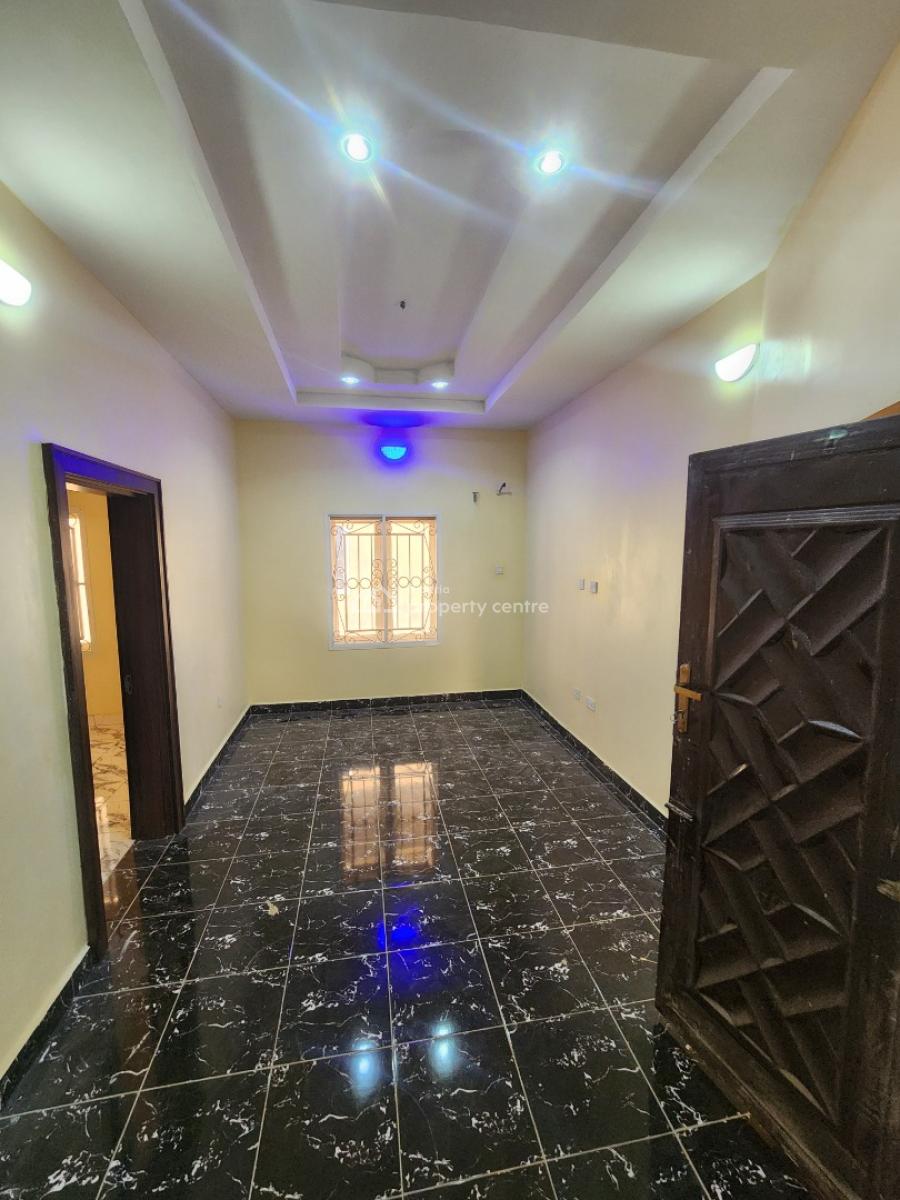 Luxury Two Bedroom Block of Flat, News Engineering Dawaki, Dawaki, Gwarinpa, Abuja, Flat / Apartment for Rent