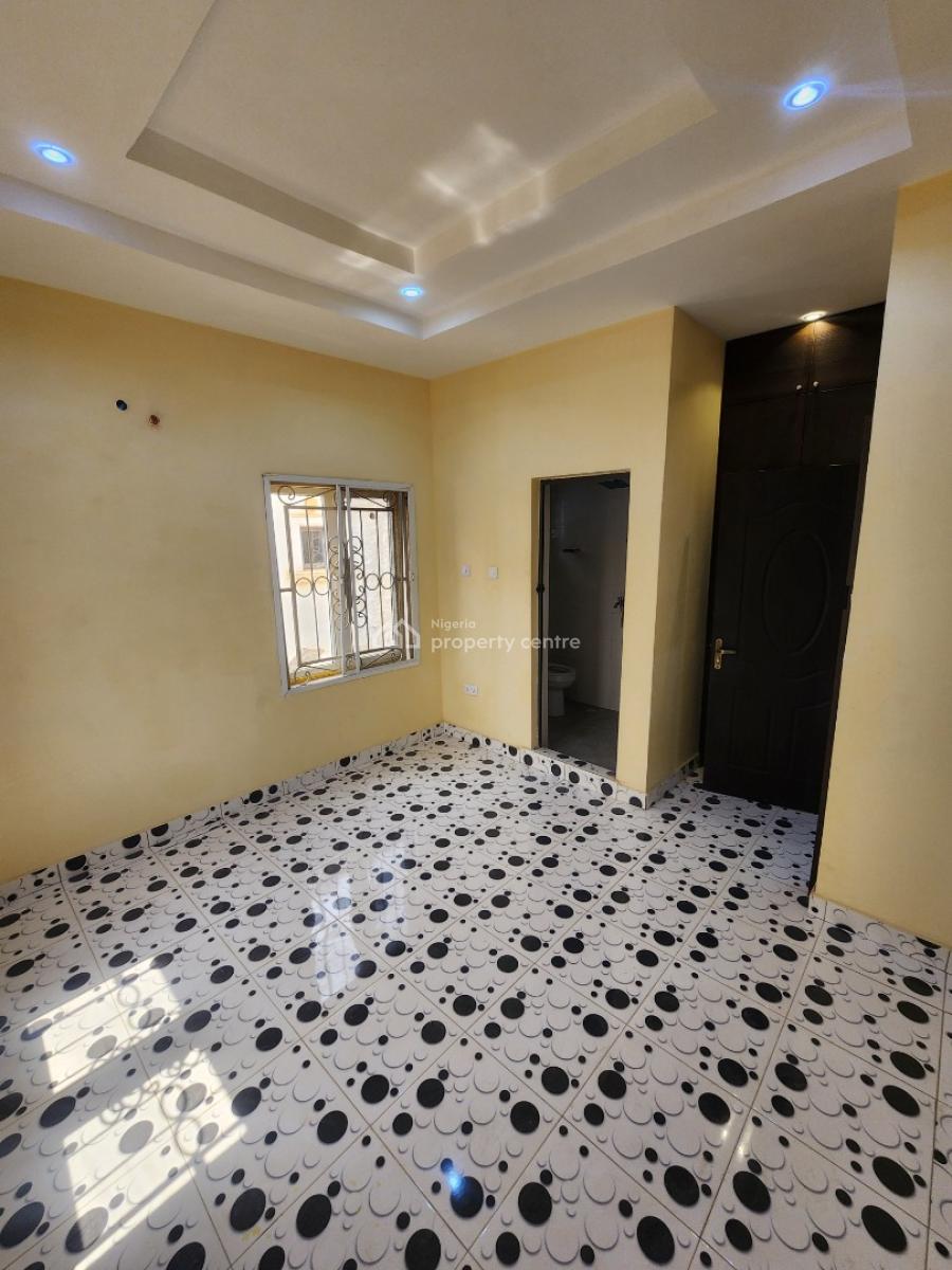 Luxury Two Bedroom Block of Flat, News Engineering Dawaki, Dawaki, Gwarinpa, Abuja, Flat / Apartment for Rent