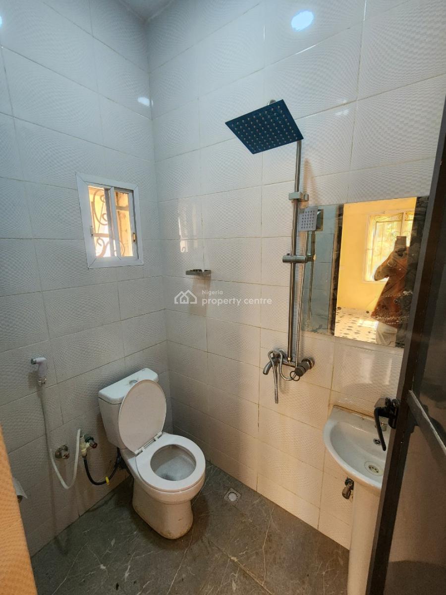 Luxury Two Bedroom Block of Flat, News Engineering Dawaki, Dawaki, Gwarinpa, Abuja, Flat / Apartment for Rent