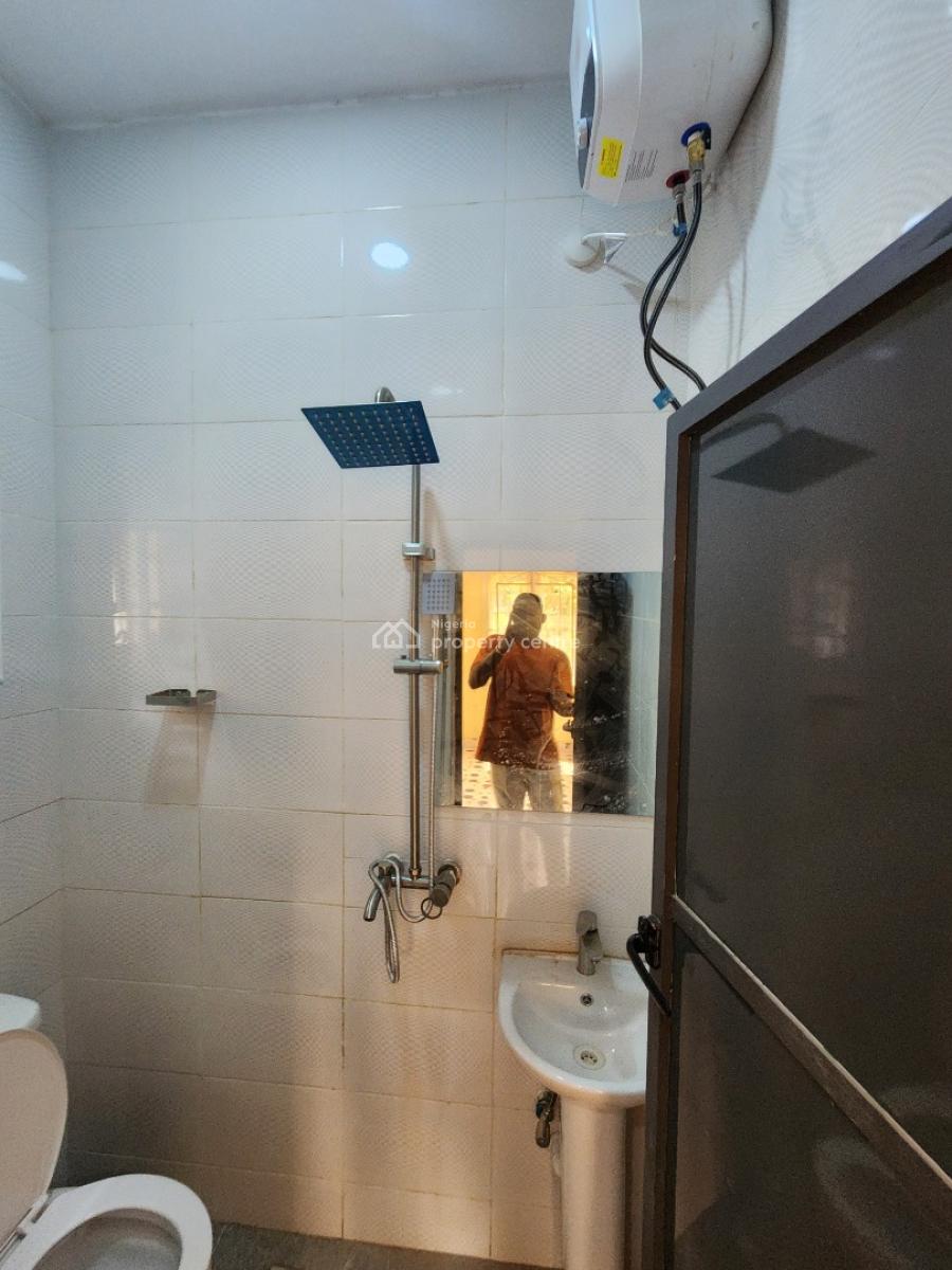 Luxury Two Bedroom Block of Flat, News Engineering Dawaki, Dawaki, Gwarinpa, Abuja, Flat / Apartment for Rent