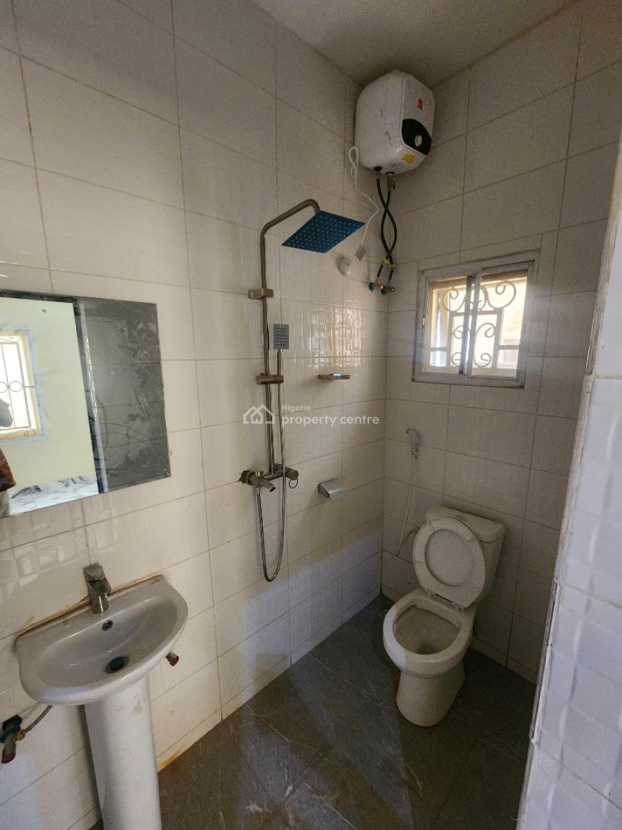 Luxury Two Bedroom Block of Flat, News Engineering Dawaki, Dawaki, Gwarinpa, Abuja, Flat / Apartment for Rent