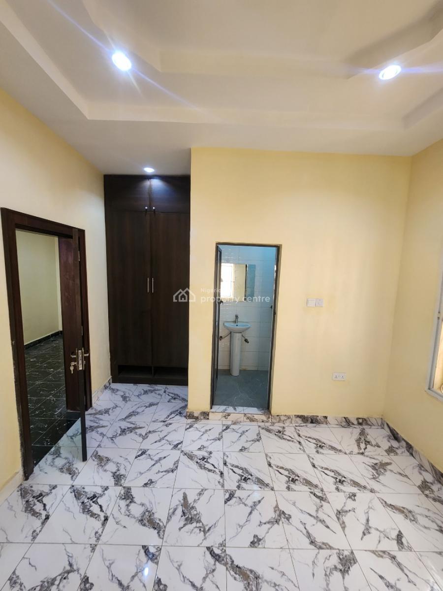 Luxury Two Bedroom Block of Flat, News Engineering Dawaki, Dawaki, Gwarinpa, Abuja, Flat / Apartment for Rent