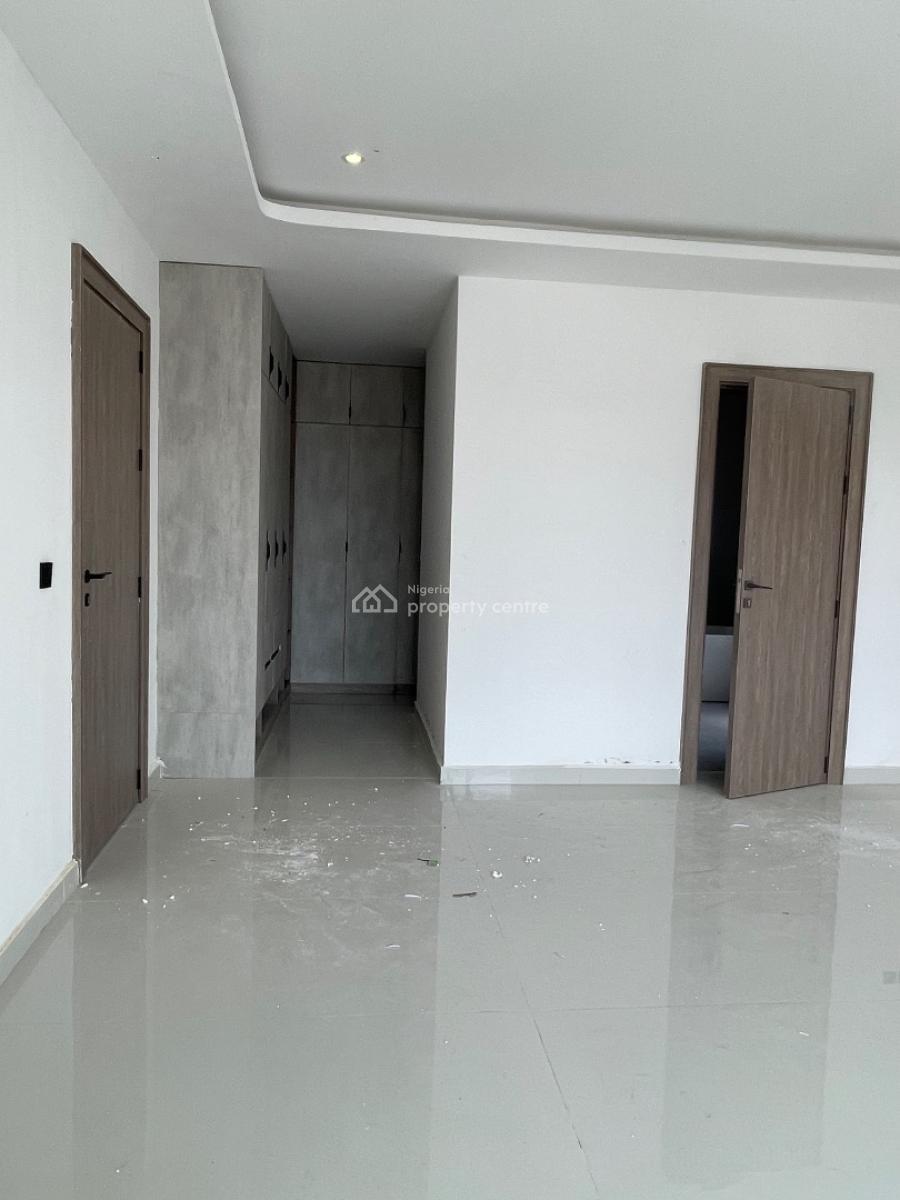 2  Bedroom Flat, Freedom Way, Lekki Phase 1, Lekki, Lagos, Flat / Apartment for Sale