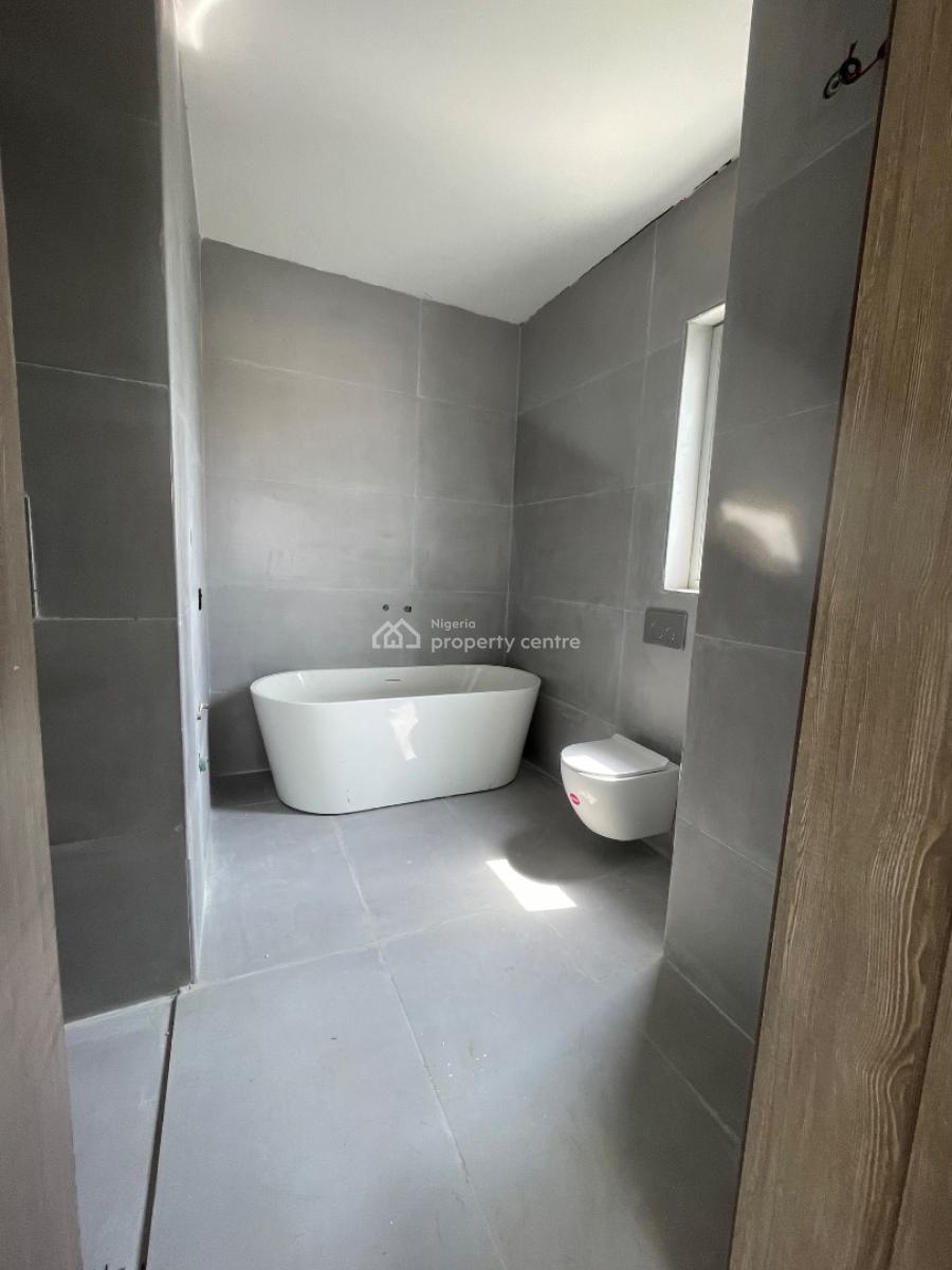 2  Bedroom Flat, Freedom Way, Lekki Phase 1, Lekki, Lagos, Flat / Apartment for Sale