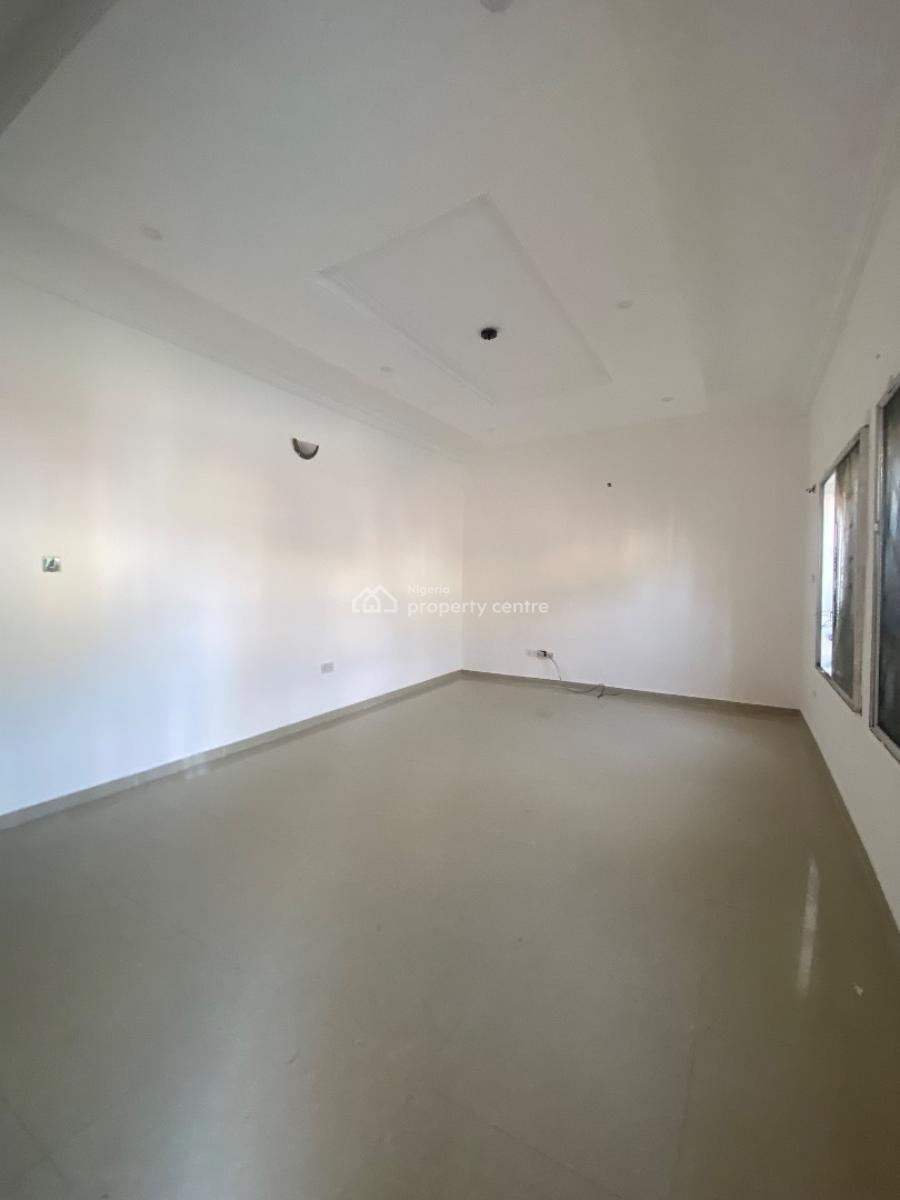 Lovely 2bed with Clean Water & Prepaid in a Good Enrmt, Ologolo, Lekki Lagos, Lekki, Lagos, Flat / Apartment for Rent