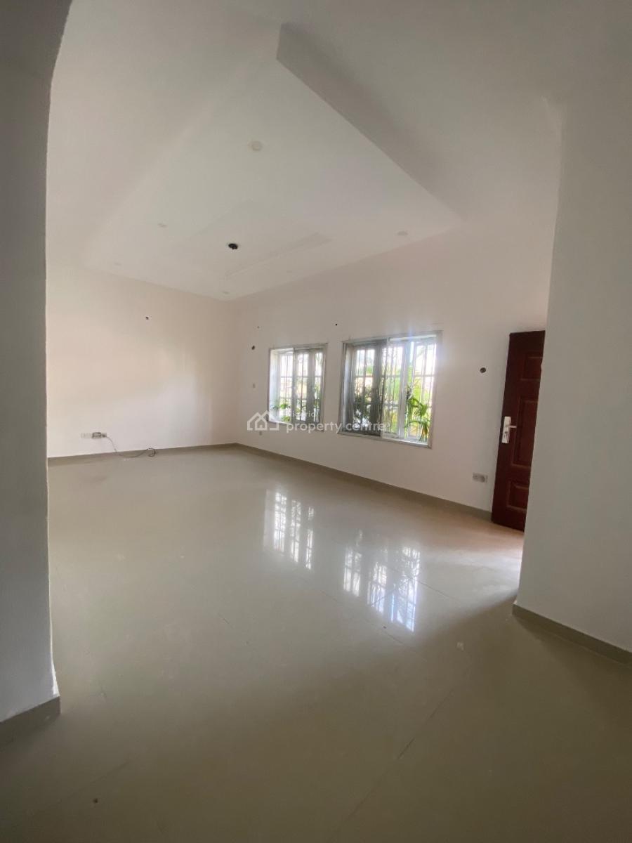 Lovely 2bed with Clean Water & Prepaid in a Good Enrmt, Ologolo, Lekki Lagos, Lekki, Lagos, Flat / Apartment for Rent