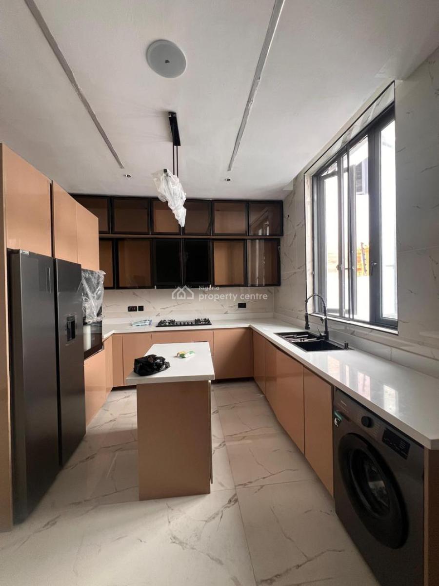 Neatly Built 5 Bedroom with Bq in a Serene and Accessible Environment., Neatly Built 5 Bedroom with Bq in a Serene and Accessible Environment, Lekki Phase 1, Lekki, Lagos, Detached Duplex for Sale