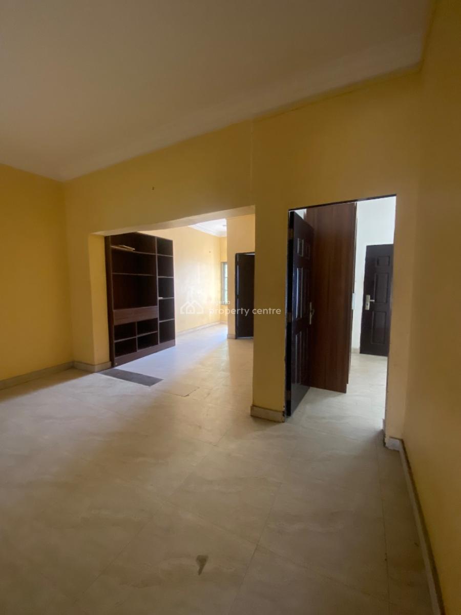 Lovely 2 Bedroom Flat (upstairs), Chevron Alternative, Lekki, Lagos, Flat / Apartment for Rent