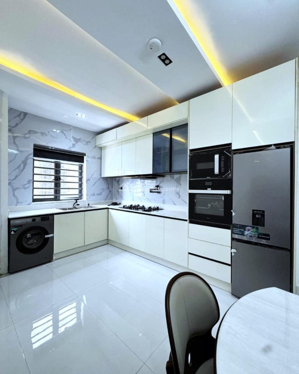 Fully Furnished 3 Bedroom Apartment, Lekki Phase 1, Lekki, Lagos, Flat / Apartment for Sale