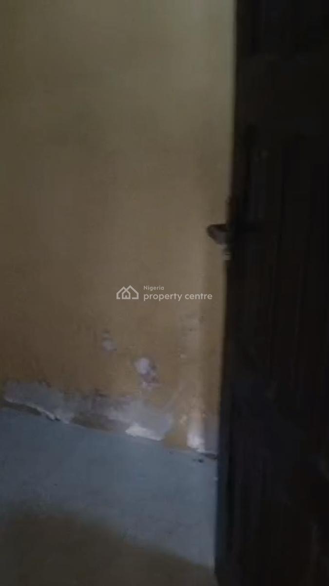 3 Bedroom Apartment, New Oko-oba, Agege, Lagos, Flat / Apartment for Rent