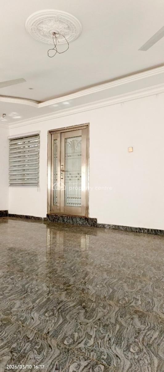 an Exquisite 4 Bedroom Flat, Hilltop Estate, Segun Bakare Street, Oreyo, Ebute, Ikorodu, Lagos, Flat / Apartment for Rent