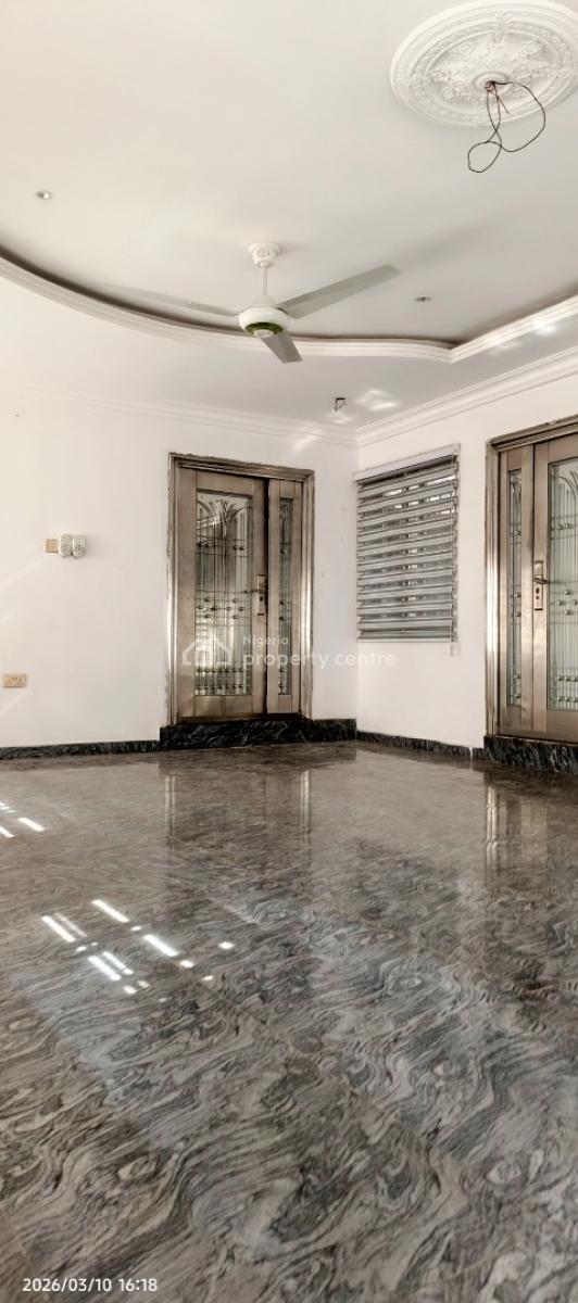 an Exquisite 4 Bedroom Flat, Hilltop Estate, Segun Bakare Street, Oreyo, Ebute, Ikorodu, Lagos, Flat / Apartment for Rent