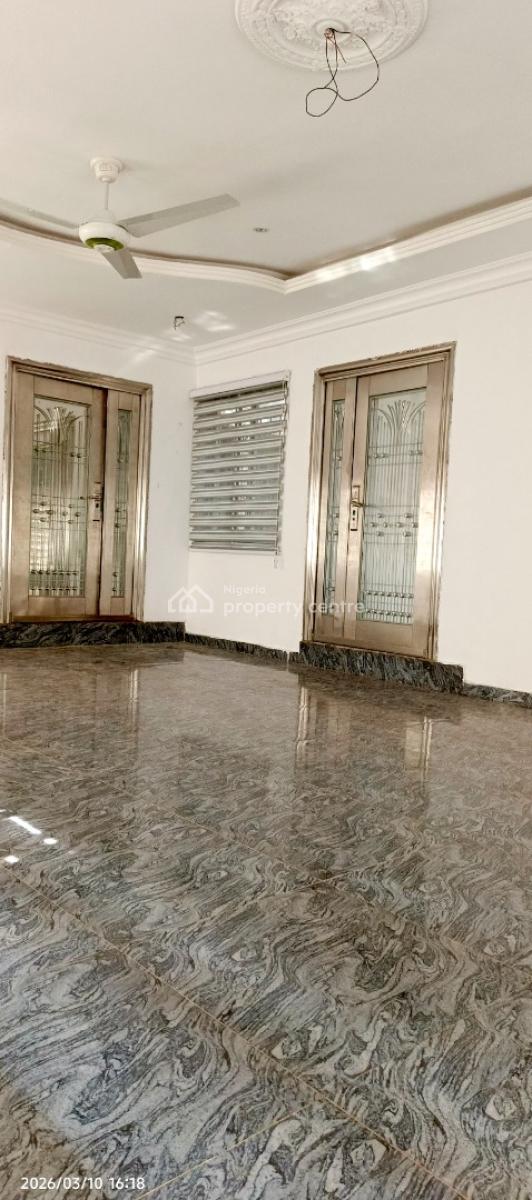 an Exquisite 4 Bedroom Flat, Hilltop Estate, Segun Bakare Street, Oreyo, Ebute, Ikorodu, Lagos, Flat / Apartment for Rent