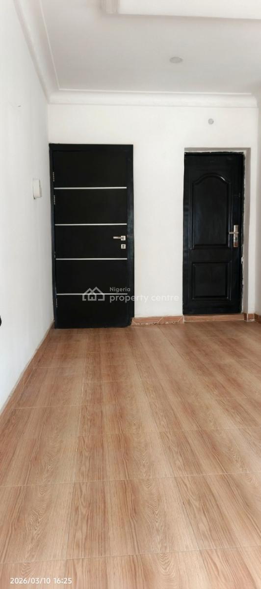 an Exquisite 4 Bedroom Flat, Hilltop Estate, Segun Bakare Street, Oreyo, Ebute, Ikorodu, Lagos, Flat / Apartment for Rent