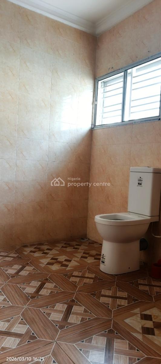 an Exquisite 4 Bedroom Flat, Hilltop Estate, Segun Bakare Street, Oreyo, Ebute, Ikorodu, Lagos, Flat / Apartment for Rent