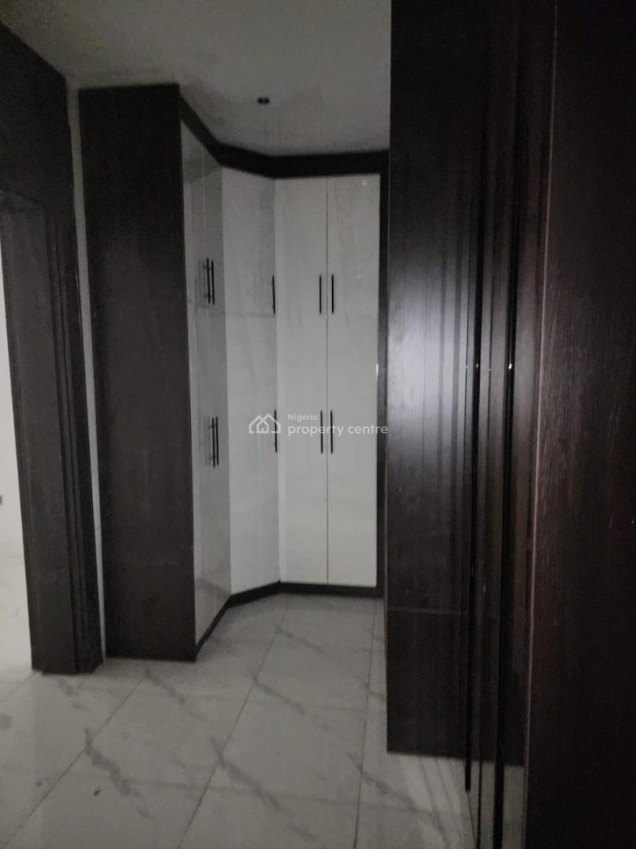 7 Bedroom Fully Detached Duplex with 2 Room Bq, Gwarinpa, Abuja, Detached Duplex for Sale