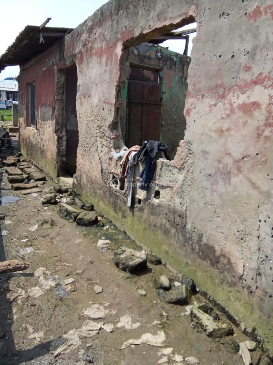 Roofless Bungalow, Onike, Iwaya, Yaba, Lagos, Detached Bungalow for Sale