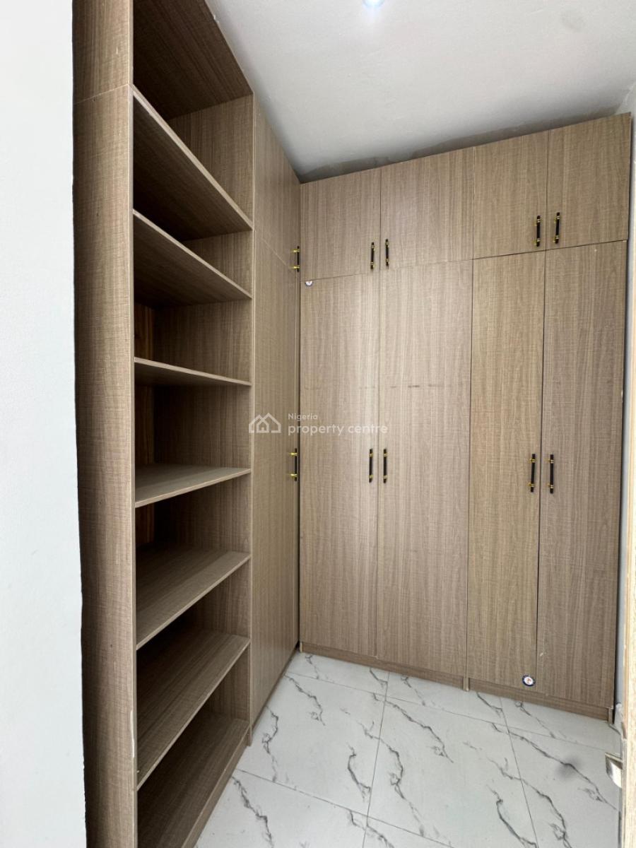 Fully Serviced and Spacious 4 Bedroom Duplex with Bq on 2 Floors, Orchid Road Axis, Lekki, Lagos, Detached Duplex for Sale