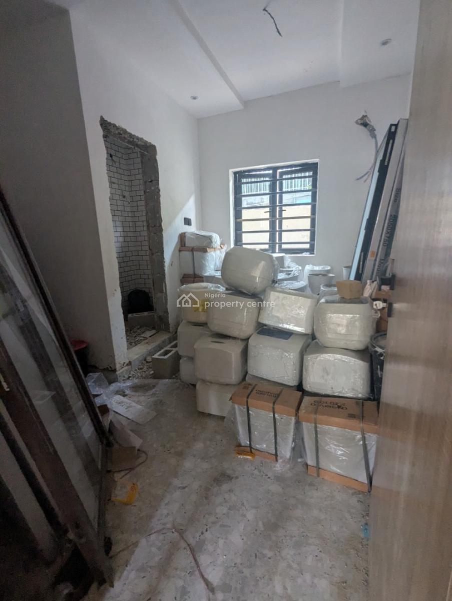 4 Bedroom Terrace  Duplex, Ilupeju, Lagos, House for Sale