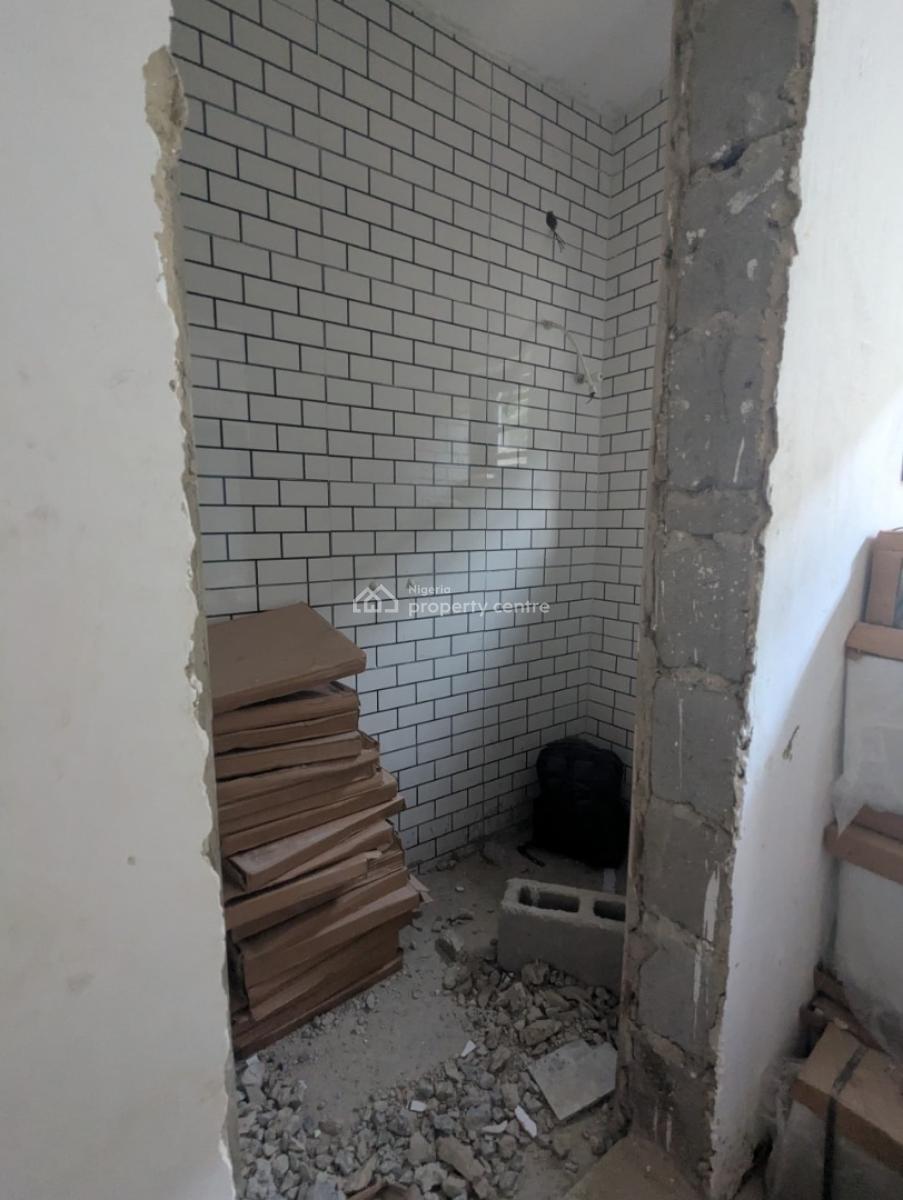 4 Bedroom Terrace  Duplex, Ilupeju, Lagos, House for Sale