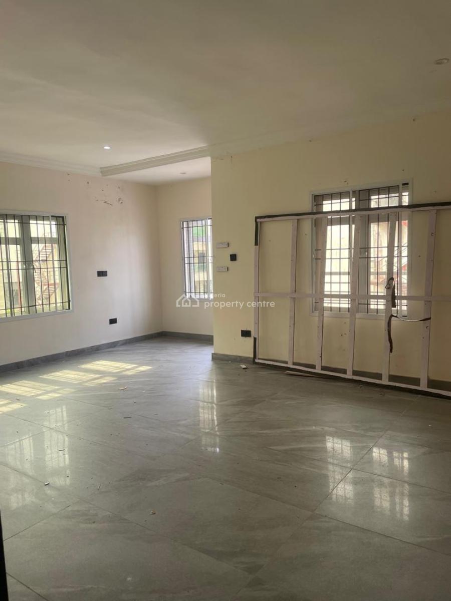 Specious 4 Bedrooms Semi Detached Duplex, Chevron, Lekki, Lagos, Semi-detached Duplex for Rent