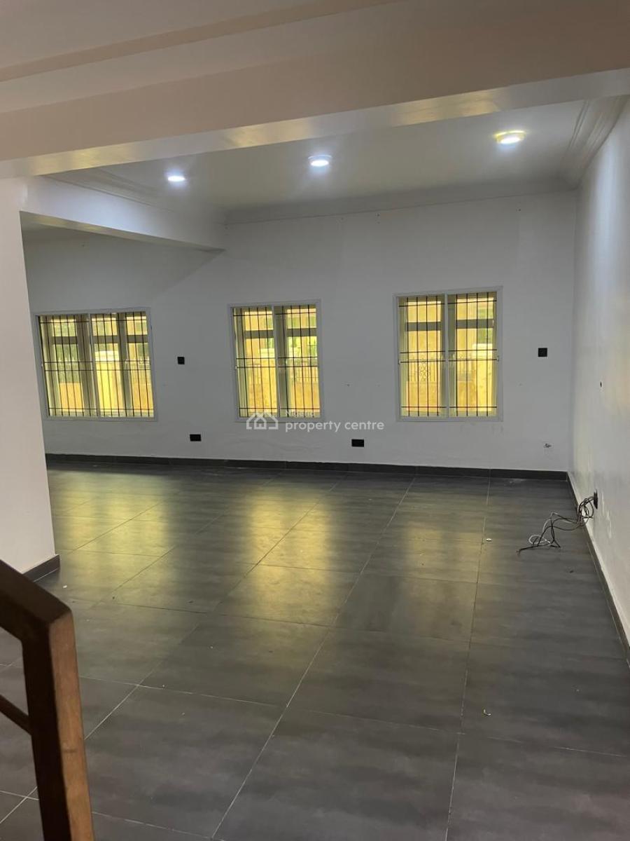Specious 4 Bedrooms Semi Detached Duplex, Chevron, Lekki, Lagos, Semi-detached Duplex for Rent