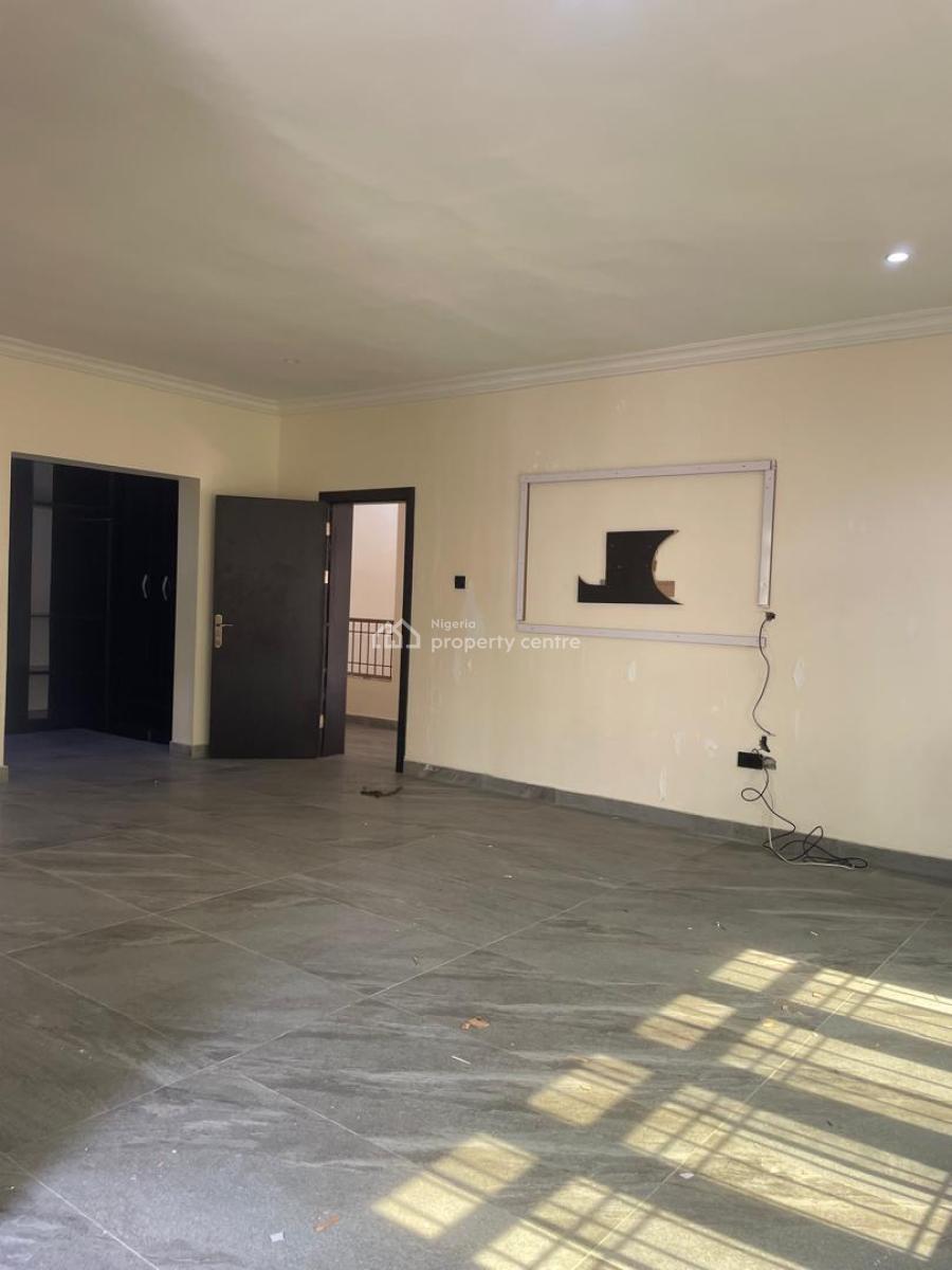 Specious 4 Bedrooms Semi Detached Duplex, Chevron, Lekki, Lagos, Semi-detached Duplex for Rent