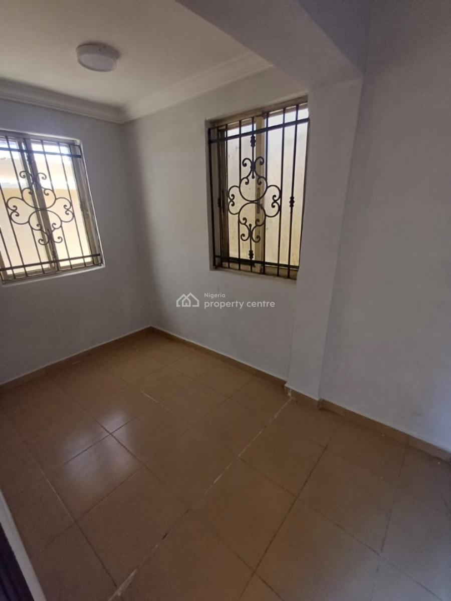 Spacious Renovated 3 Bedroom with Bq, Fully Serviced, Phase 1, Lekki Phase 1, Lekki, Lagos, Flat / Apartment for Rent