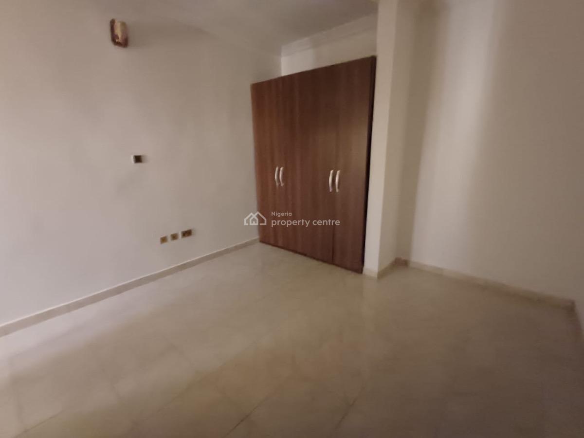 Spacious Renovated 3 Bedroom with Bq, Fully Serviced, Phase 1, Lekki Phase 1, Lekki, Lagos, Flat / Apartment for Rent