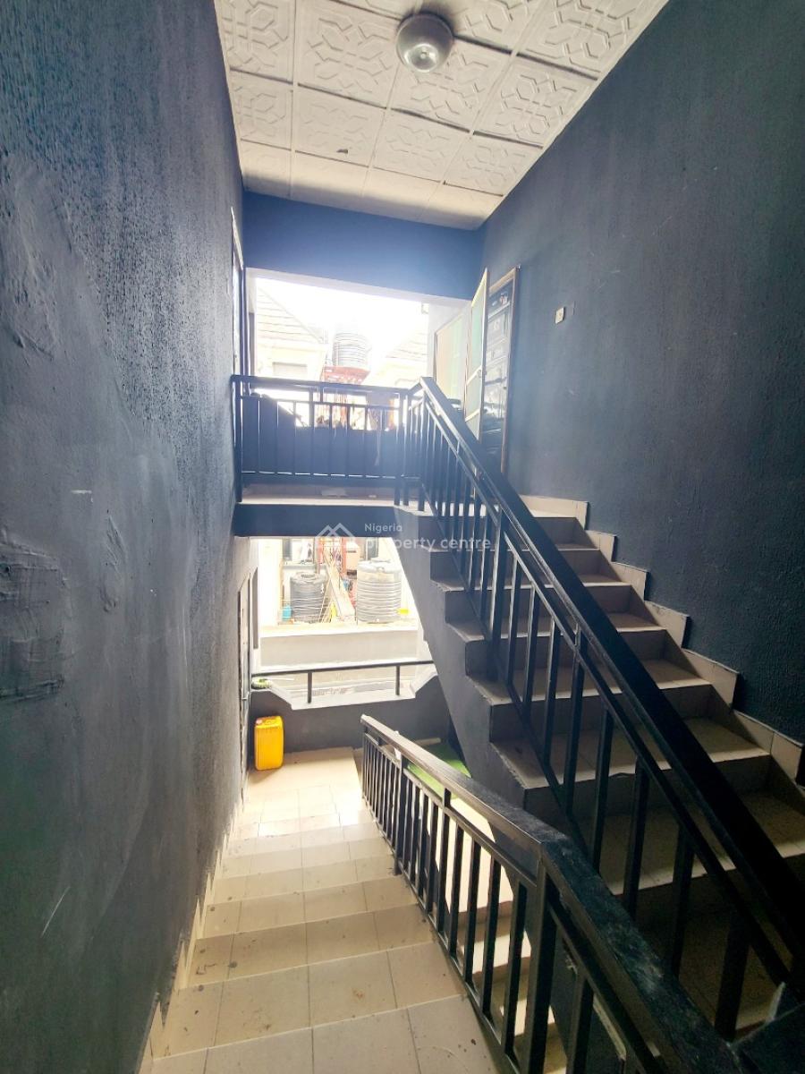 Newly Renovated 3 Bedroom Flat Upstairs, Bera Estate, Chevron Drive, Lekki, Lagos, Flat / Apartment for Rent